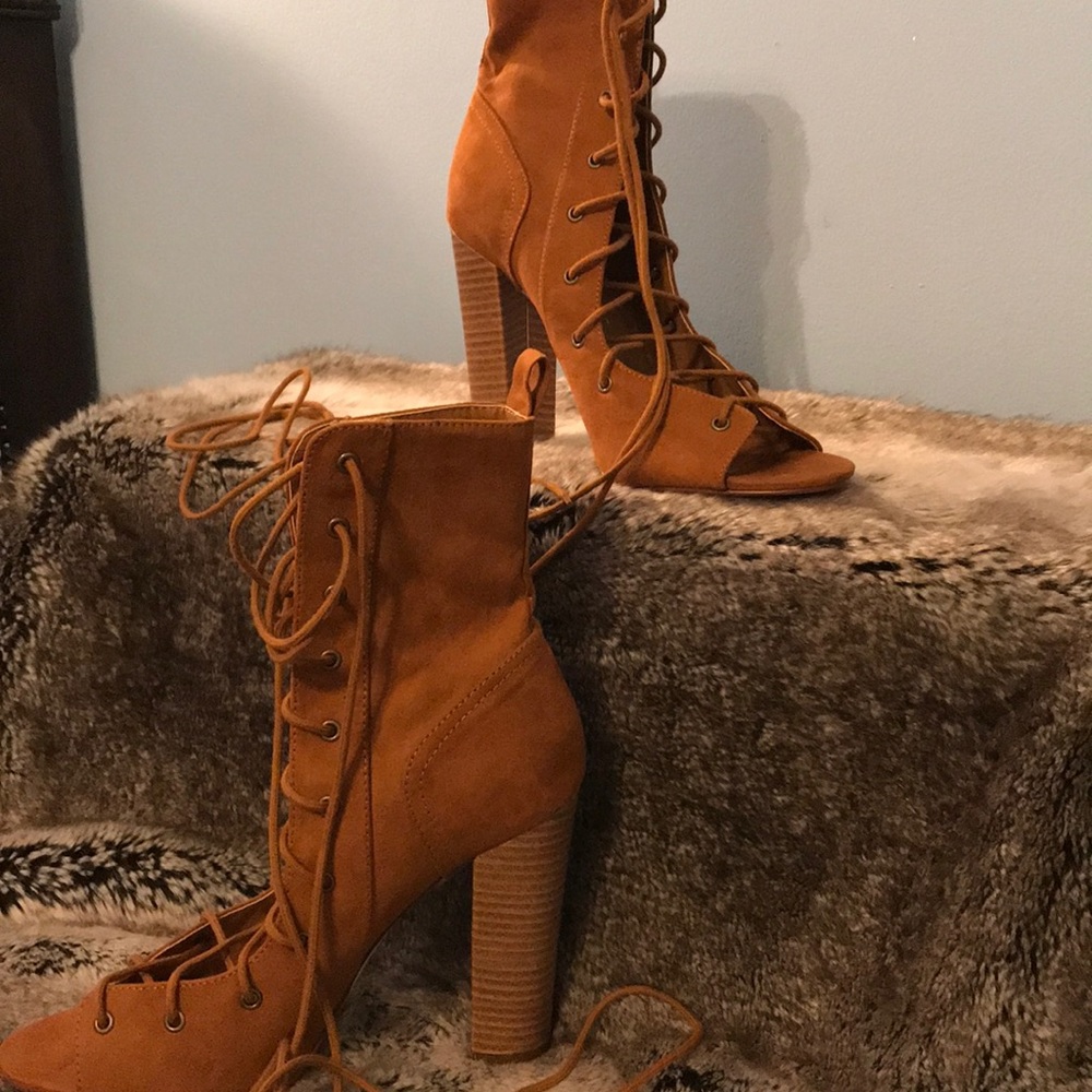 Coffee brown, high heel booties size 9